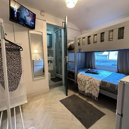 10 Minutes To Central London Vaux Экстерьер фото