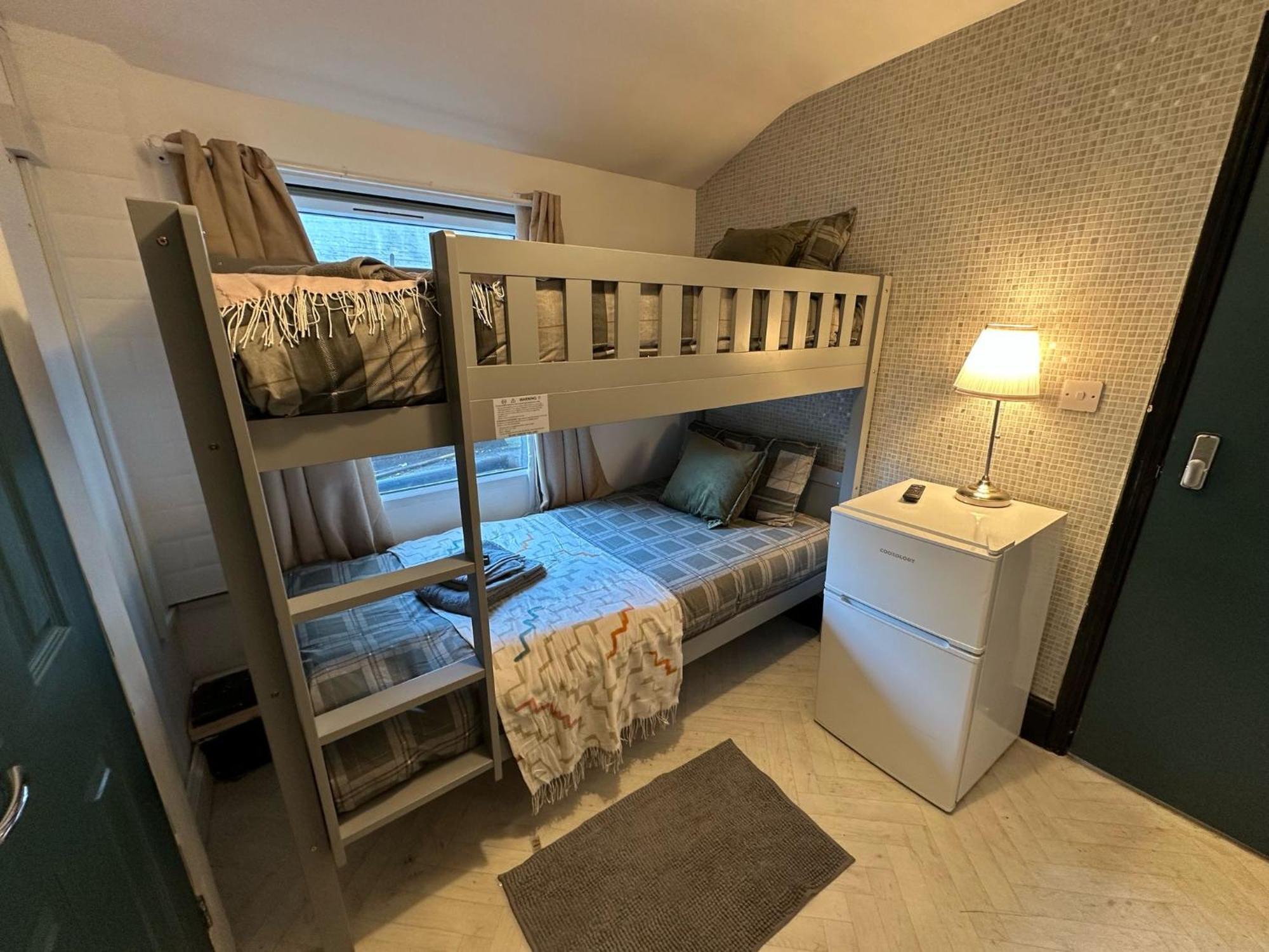 10 Minutes To Central London Vaux Экстерьер фото