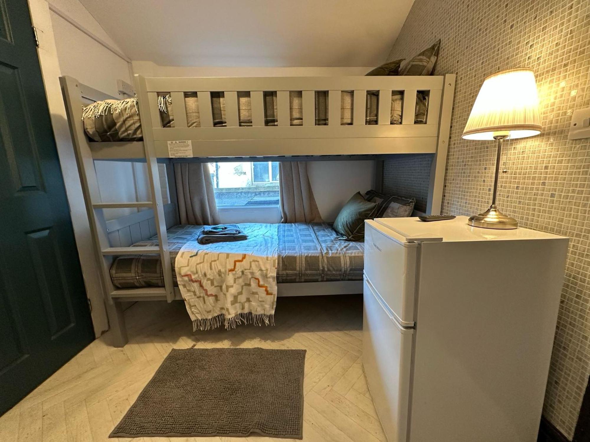 10 Minutes To Central London Vaux Экстерьер фото